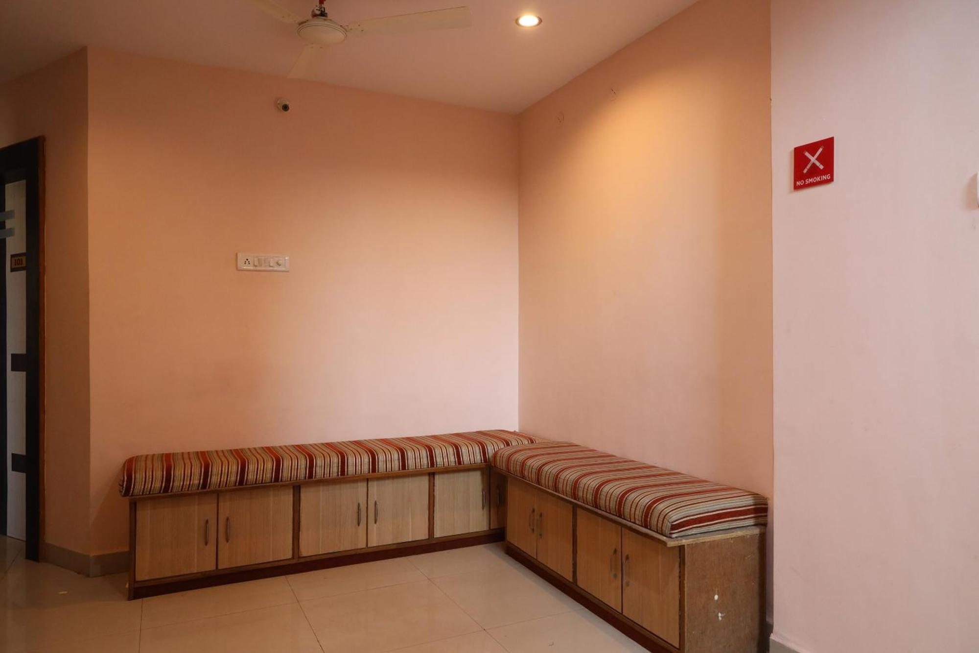 Hotel O Prithvi Inn Nagpur Esterno foto